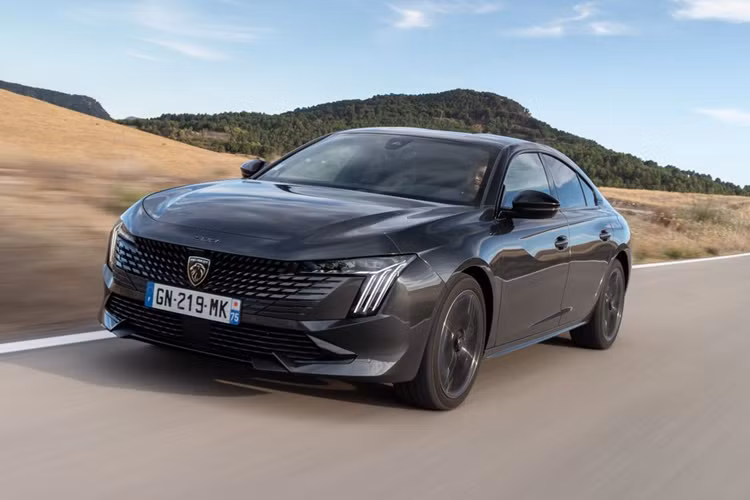 Nếu các khách hàng có tiềm lực tài chính có nhu cầu, hãng thậm chí còn tự tin có thể làm cả siêu xe dựa trên mẫu xe đua đường trường 9X8 Hypercar của mình.