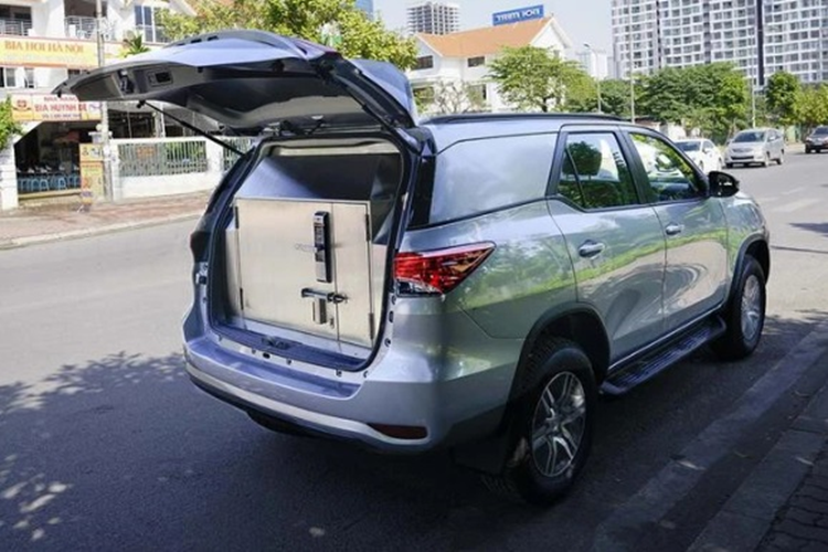 Ngan hang SCB thanh ly 23 oto cho tien chi 173 trieu dong/chiec