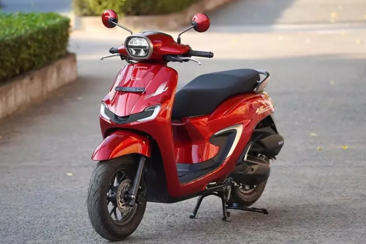  Honda Stylo 160 2024 mới là mẫu xe ga đã lần đầu tiên trình làng ở thị trường Indonesia vào hồi tháng 2 đầu năm nay. Sau gần nửa năm, mẫu xe này đã được đăng ký bảo hộ kiểu dáng công nghiệp tại Việt Nam.