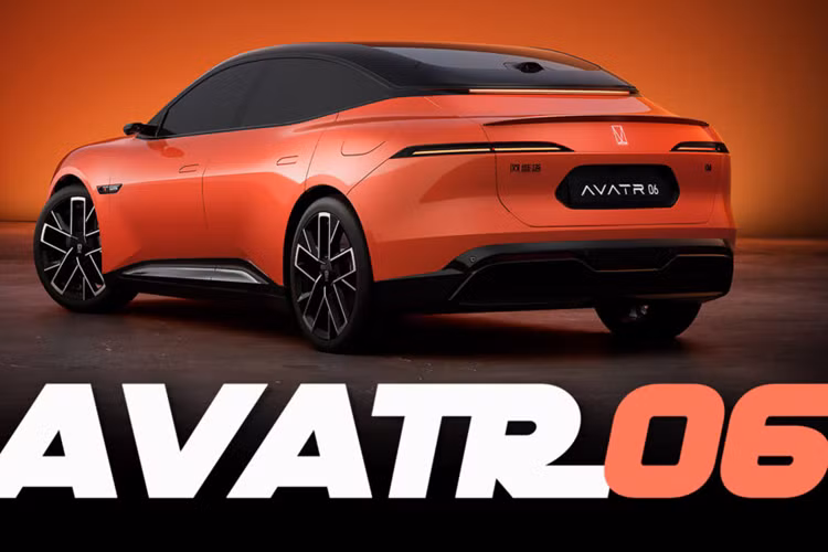 Chiếc sedan 06 chia sẻ cùng nền tảng CHN với các dòng xe còn lại của Avatr. Mặc dù công ty vẫn chưa công bố thông số kỹ thuật đầy đủ, nhưng có thể chắc chắn rằng 06 sẽ phản ánh các tùy chọn hệ truyền động của SUV 07.