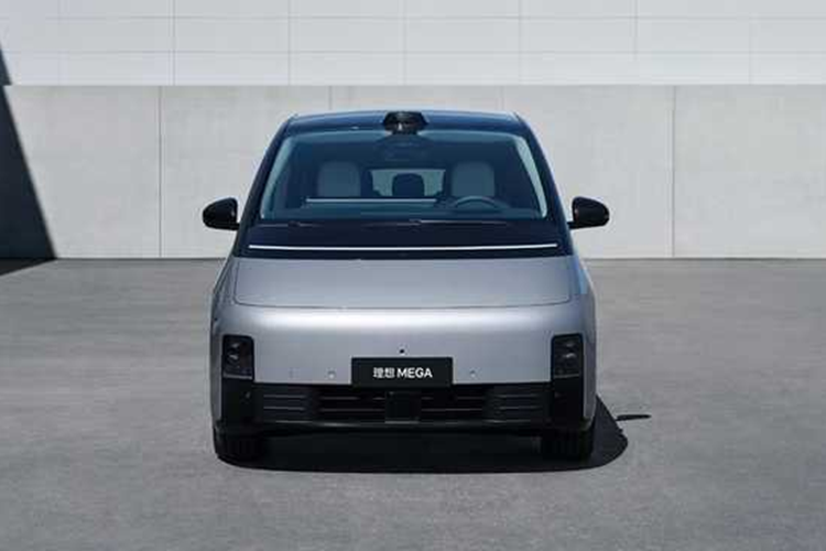 Dữ liệu chính thức cho thấy chiều dài đệm ghế của nó là 530mm, chiều cao tựa lưng là 613mm, góc tựa lưng có thể đạt tới 70 độ khi nằm phẳng và góc điều chỉnh tựa lưng có thể đạt tới 78 độ. Sau khi lắp hai ghế độc lập, chiều rộng hầm trung tâm xe vẫn là 160mm, tương đối thân thiện cho hành khách ngồi hàng ghế thứ 3 ra vào.