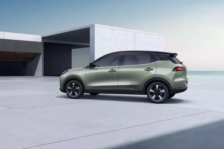 Theo những hình ảnh chính thức của chiếc SUV cỡ nhỏ chạy điện Wuling Bingo Plus mới được tiết lộ tại Trung Quốc, ngoại hình xe có nhiều thay đổi so với bản tiêu chuẩn