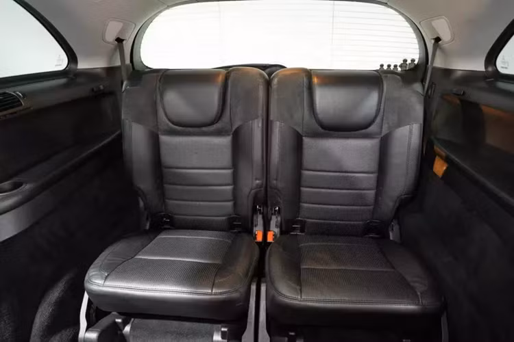 Đây là điều thực sự thú vị về một chiếc xe như thế này, nhưng nếu bạn nghe về chi phí bảo dưỡng, chúng có thể tốn kém khủng khiếp để bảo dưỡng và ví dụ cụ thể này chứng minh điều đó. Kể từ đầu năm 2019, người bán đã có biên lai lên tới khoảng 42.500 đô la (tương đương 1 tỷ đồng).