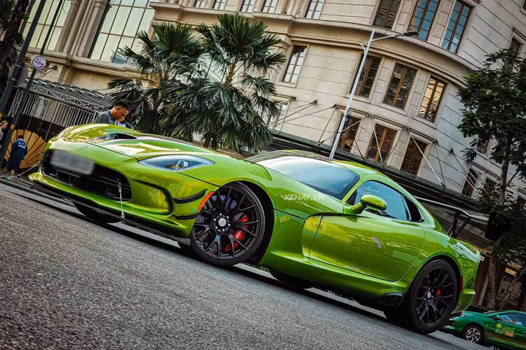 Tính đến thời điểm hiện tại đây là chiếc Dodge Viper ACR thứ 2 tại dải đất hình chữ S, tuy nhiên đây lại là chiếc đầu tiên của thế hệ thứ 5. Đáng chú ý, chiếc Dodge Viper ACR trong bài là thế hệ Viper ACR cuối cùng được sản xuất trước khi bị khai tử vào năm 2017.