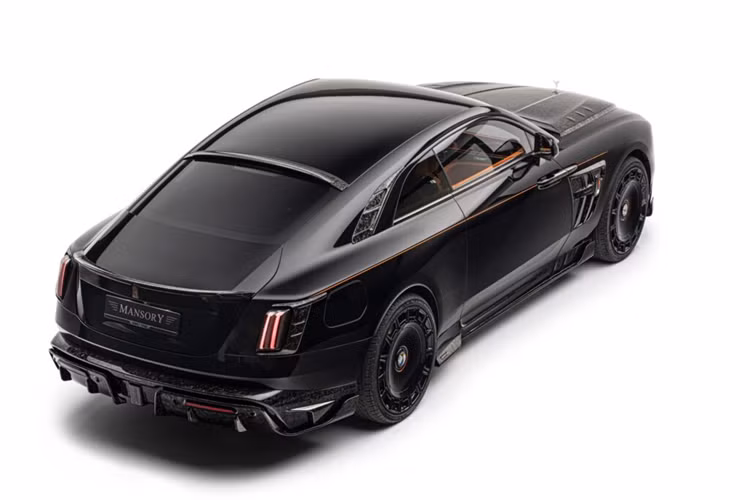 Mức giá xe Rolls-Royce Spectre Mansory độ này hiện chưa được Mansory công bố vì thông thường, những vị khách quan tâm có thể lựa chọn trao đổi trực tiếp với hãng độ để tạo ra những mẫu xe cá nhân hóa độc đáo, khác biệt hoàn tòa cùng nhiều trang bị “có một không hai”. 