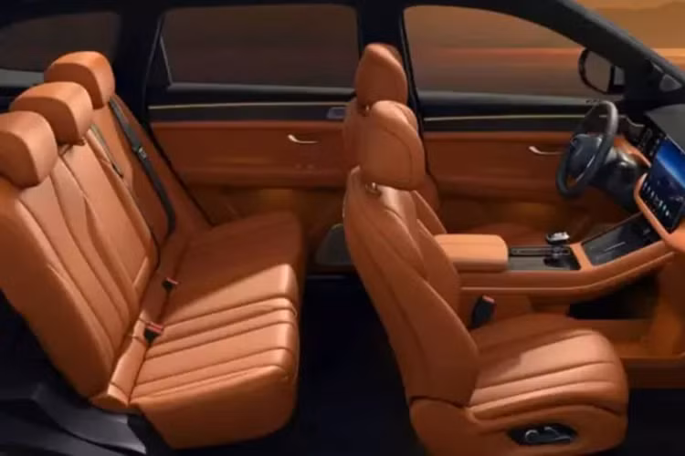 Để tham khảo, Aito M7 Ultra mới được trang bị lidar 192 dòng trên nóc xe. Về mặt an toàn, các chức năng hỗ trợ lái xe tiên tiến bao gồm cảnh báo va chạm phía trước, phát hiện điểm mù, hỗ trợ giữ làn đường và kiểm soát đổ đèo, chỉ kể đến một số ít, có mặt trên Seres 7 2024.