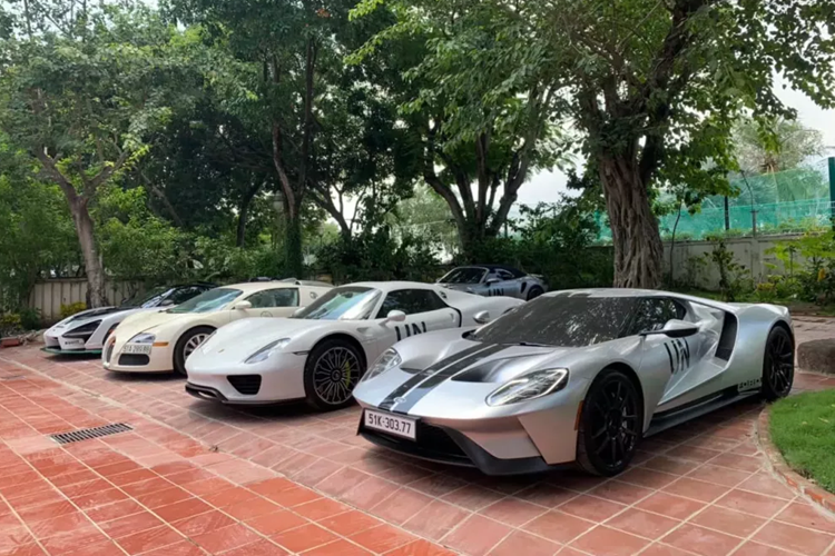 Chỉ còn đúng một tháng nữa là hành trình siêu xe lớn nhất thế giới - Gumball 3000 2024 khai màn ở Việt Nam và địa điểm xuất phát sẽ là TP HCM, với lịch trình trong 2 ngày 14 và 15/9/2024. Để đón đoàn, một đại gia Việt đã tài trợ 200.000 Bảng Anh (tương đương 5,93 tỷ đồng).