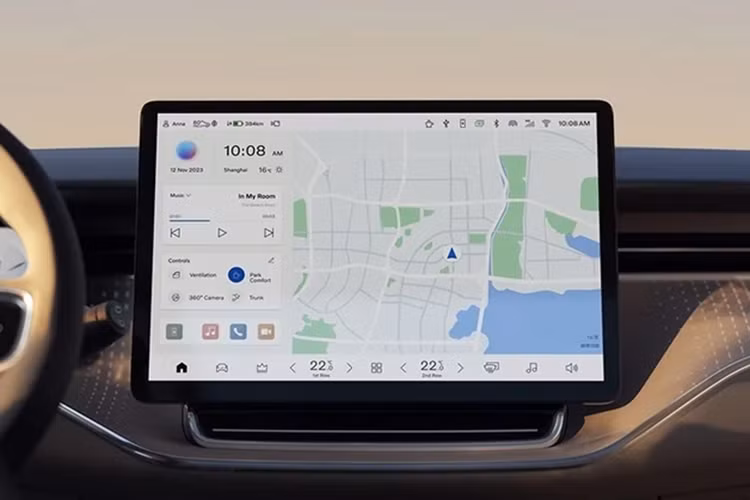 Volvo EM90 có sẵn tùy chọn dẫn động cầu sau với mô-tơ đơn tương tự mẫu EX30. Động cơ này cung cấp công suất lên đến 272 mã lực và mô-men xoắn 343Nm. Đi kèm là khối pin với dung lượng khả dụng 116 kWh. Volvo EM90 còn có tùy chọn mô-tơ kép với công suất 544 mã lực và dẫn động 4 bánh kế thừa từ Zeekr 009.