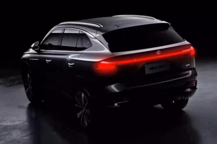 Tại Việt Nam, MG HS đang được phân phối với 2 phiên bản DEL và LUX, đi cùng giá bán lần lượt là 699 triệu và 749 triệu đồng.