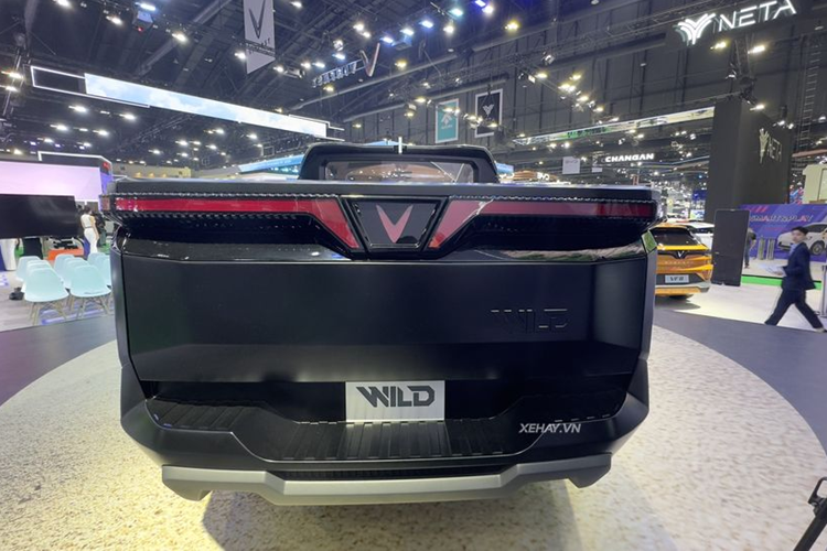 Triển lãm Ô tô Quốc tế Bangkok 2024 diễn ra trong 12 ngày từ 27/3 đến 7/4/2024 trong khuôn viên rộng 76.000 m2 tại Bangkok, Thái Lan. Sự kiện năm nay thu hút 49 thương hiệu ôtô và xe máy hàng đầu tham dự với 20 mẫu xe mới ra mắt.