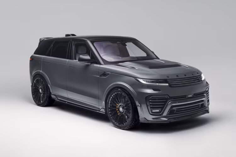 Hãng độ Urban Automotive ra mắt gói nâng cấp dành cho mẫu xe SUV hạng sang Range Rover Sport 2024 mới với hai tùy chọn nâng cấp mang tên “Widetrack” và “Narrowbody” và cả hai đều được trang bị cản va, líp hông và nắp capo xe được thiết kế lại.