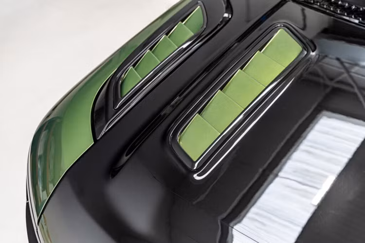 Range Rover Sport đã được sửa đổi sẽ tham gia Lễ hội Tốc độ Goodwood và mẫu xe này được lấy cảm hứng từ xe riêng của Kim Kardashian cũng được Urban Automotive sửa đổi.