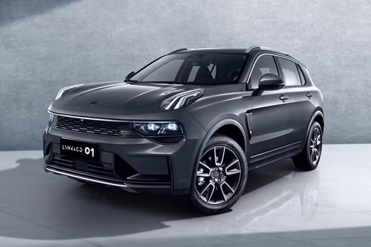 Mặc dù Lynk &amp; Co không tiết lộ chi tiết cụ thể về loại động cơ mà hãng trang bị cho xe, nhiều khả năng đó vẫn là động cơ tăng áp 3 xy-lanh với dung tích 1.5L quen thuộc nhưng đã được cải tiến để cho công suất lớn hơn. Mô-tơ điện cũng có thể được đổi sang loại khác với sức kéo mạnh mẽ hơn.