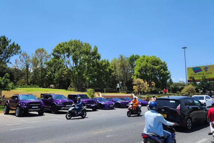 Siêu xe Lamborghini Huracan LP610-4 sở hữu động cơ V10, dung tích 5.2 lít, sản sinh công suất tối đa 601 mã lực tại vòng tua máy 8.250 vòng/phút và mô-men xoắn cực đại 560 Nm tại vòng tua máy 6.500 vòng/phút.