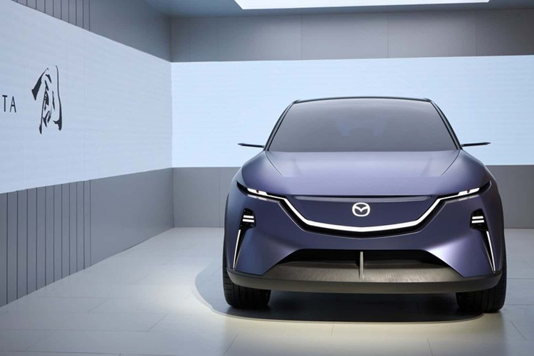 Một báo cáo cho biết bảng tên "EZ-60" đã được đăng ký nhãn hiệu ở Trung Quốc và nhiều khả năng sẽ được sử dụng cho mẫu SUV này. Trong khi EZ-6 được phát triển dựa trên Changan Depal SL03 thì EZ-60 sẽ có nhiều điểm chung với mẫu SUV Changan Deepal S7.