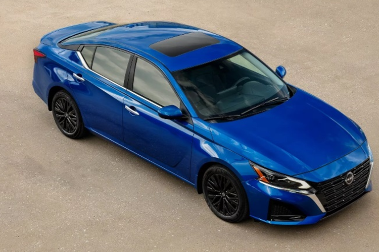 Cung cấp sức mạnh cho Nissan Altima 2025 nâng cấp giờ đây là động cơ 4 xi-lanh, dung tích 2,5 lít cho công suất lên tới 188 mã lực và mô-men xoắn 244 Nm.