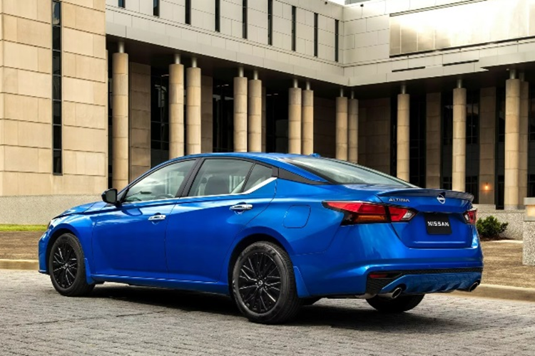 Nissan Altima S tiêu chuẩn sẽ được trang bị màn hình thông tin giải trí 8 inch, thay thế màn hình 7 inch trước đó.