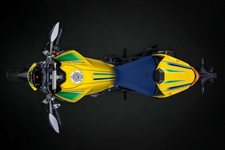 Giá xe Ducati Monster Senna 2024 bản Ayrton Senna khởi điểm là 25.000 USD (tương đương 589 triệu đồng) và người mua sẽ nhận được giấy chứng nhận xác thực về số lượng giới hạn của xe.