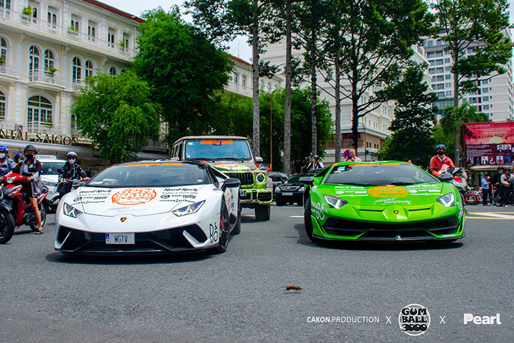 Hành trình siêu xe lớn nhất của thế giới, Gumball 3000 2024 từ Việt Nam đã chính thức khai màn với những thay đổi quan trọng, trong đó đáp ứng trước việc TP.HCM đề nghị giảm, hoãn lễ hội và sự kiện để sẻ chia với đồng bào sau bão số 3, chương trình này sẽ hủy bỏ lễ hội âm nhạc cùng các sự kiện bên lề, chỉ tập trung vào việc trưng bày siêu xe.