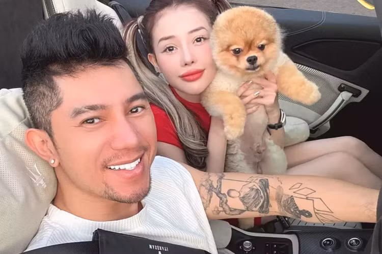 Đặc biệt, mui xe MC20 Cielo được hãng xe Maserati chia sẻ có tốc độ đóng mở nhanh nhất trong phân khúc xe thể thao của mình với thời gian là 12 giây và người lái cũng có thể mở mui để đón nắng sớm hay bất cứ khi nào thích dù xe đang chạy nhưng tốc độ phải giới hạn 50km/h.