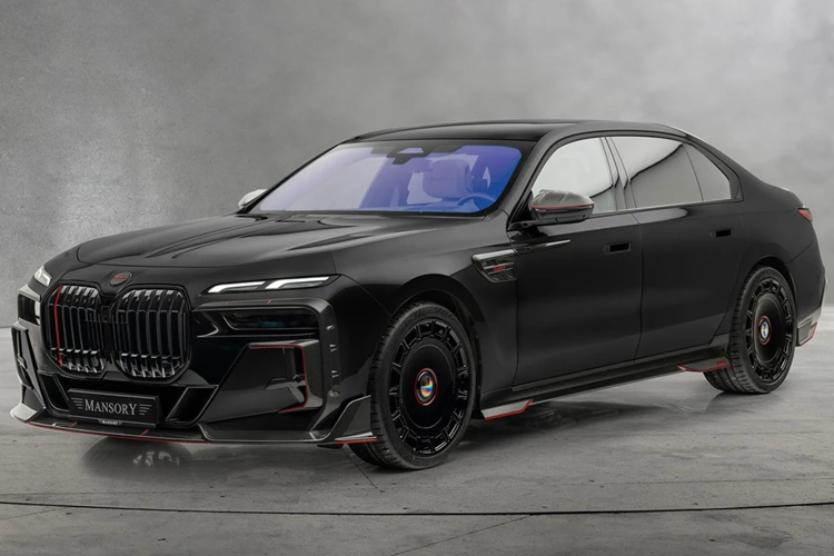 BMW 7 Series thế hệ mới được trang bị động cơ I6 3.0L hoặc V8 4.0L, đi kèm cấu hình động cơ xăng mild-hybrid, xăng plug-in hybrid hoặc diesel mild-hybrid.