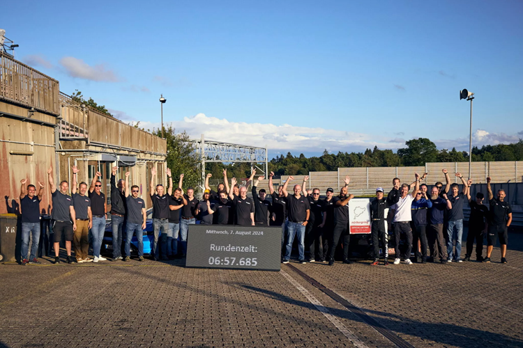 Giám đốc điều hành của Ford, Jim Farley, đã ăn mừng thành tích này nhưng nói rõ rằng thương hiệu sẽ không ngủ quên trên chiến thắng. “Chúng tôi tự hào là nhà sản xuất ô tô Mỹ đầu tiên có chiếc xe có thể chạy hết đường đua Nürburgring trong vòng chưa đầy 7 phút, nhưng chúng tôi không hài lòng. Chúng tôi biết rằng Mustang GTD vẫn còn nhiều tiềm năng và chúng tôi sẽ quay trở lại”.