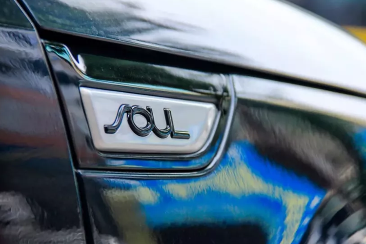 Hiện nay, trên thị trường xe cũ, giá bán cho một chiếc Kia Soul đời 2014 ở mức trên dưới 470 triệu nhưng số lượng không có nhiều. Với một số mẫu đời sâu hơn, chẳng hạn Kia Soul 2009 có giá bán dưới 300 triệu.