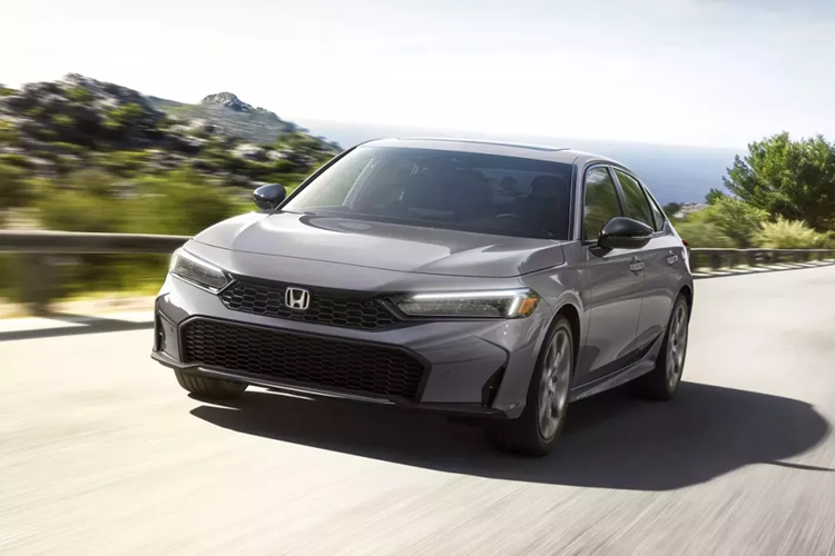 Vào hồi tháng 5/2024, hãng Honda đã chính thức vén màn phiên bản nâng cấp nhẹ của dòng xe Civic ở thị trường Mỹ. Đến nay, đã có thông tin về việc Honda Civic 2025 mới chuẩn bị ra mắt thị trường Đông Nam Á, cụ thể là Thái Lan.
