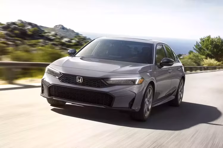 Vào hồi tháng 5/2024, hãng Honda đã chính thức vén màn phiên bản nâng cấp nhẹ của dòng xe Civic ở thị trường Mỹ. Đến nay, đã có thông tin về việc Honda Civic 2025 mới chuẩn bị ra mắt thị trường Đông Nam Á, cụ thể là Thái Lan.