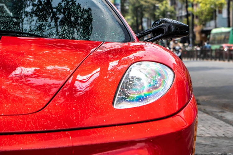 Nhằm thay thế dòng siêu xe 360, hãng Ferrari đã cho ra mắt F430 vào năm 2004 và sản xuất đến năm 2009 thì "khai tử" để nhường chỗ cho thế hệ tiếp theo là 458 Italia.