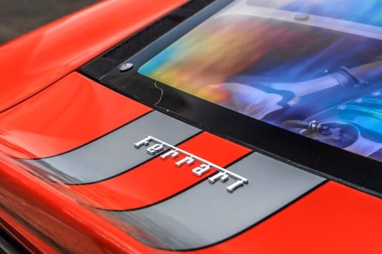 Sau đó, Ferrari 458 Italia cũng đã dừng sản xuất và phiên bản 488 GTB là kẻ kế nhiệm. Hiện tại, dòng siêu xe Ferrari F8 Tributo đang thay thế Ferrari 488 GTB, cũng đã bị khai tử.