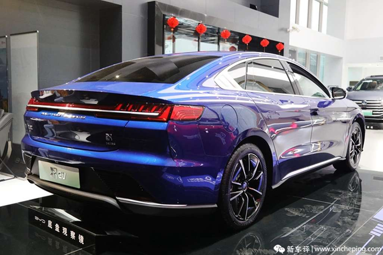 Tự động phanh khẩn cấp, điều khiển hành trình thích ứng, cảnh báo đâm va trước, cảnh báo chuyển làn đường, hỗ trợ giữ làn chủ động, cảnh báo đâm va phía sau, kiểm soát điểm mù, hỗ trợ tắc nghẽn giao thông TJA…