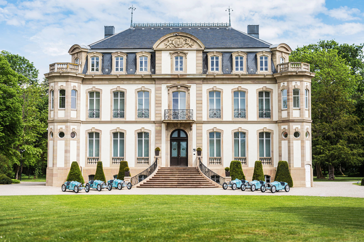 Bugatti Baby II đã nhanh chóng trở thành một biểu tượng thiết kế thời hiện đại, đồng thời tri ân nguyên mẫu xe đồ chơi được Ettore thiết kế vào năm 1926 mang tên Bugatti Baby.