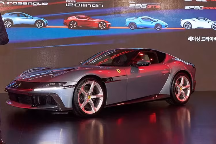 Sau khi ra mắt tại thị trường Mỹ, Ferrari 12Cilindri 2024 mới được giới thiệu đến 1 thị trường rất tiềm năng đó là Hàn Quốc, 1 trong những con rồng kinh tế của châu Á.