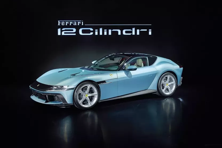 Sự xuất hiện của Ferrari 12Cilindri tại Hàn Quốc, cho thấy, các đại gia xứ sở kim chi rất quan tâm đến mẫu xe mới nhất của gia đình ngựa chồm. 