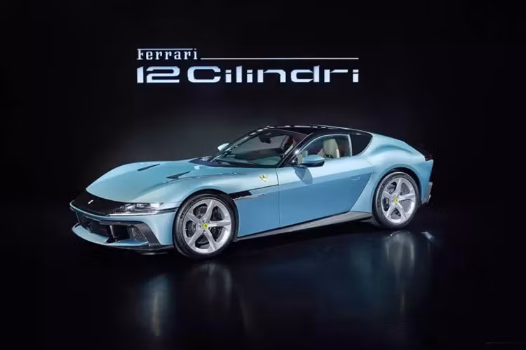 Sự xuất hiện của Ferrari 12Cilindri tại Hàn Quốc, cho thấy, các đại gia xứ sở kim chi rất quan tâm đến mẫu xe mới nhất của gia đình ngựa chồm. 