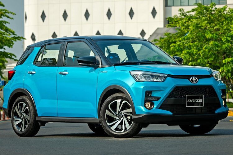 Trong khi đó, thương hiệu hạng sang Lexus bán được 56 chiếc xe cho khách hàng Việt Nam trong tháng vừa qua, giảm 58,8%. Nếu cộng cả xe Lexus, Toyota Việt Nam đạt doanh số 1.304 chiếc trong tháng 2/2024.