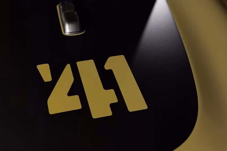 Jeep tuyên bố với cấu trúc này, chiếc xe có thể chạy được 34 km bằng điện.