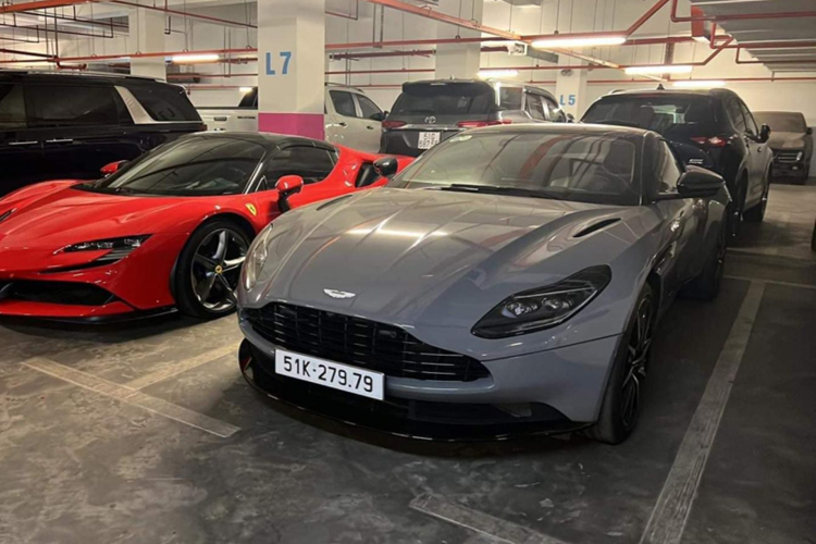 "Trái tim" V8 mang đến cho xe thể thao hạng sang Aston Martin DB11 công suất tối đa 510 mã lực và mô-men xoắn cực đại 675 Nm.