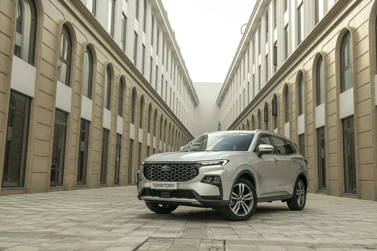 Ford Territory giu nguyen uu dai gia chi tu 799 trieu dong