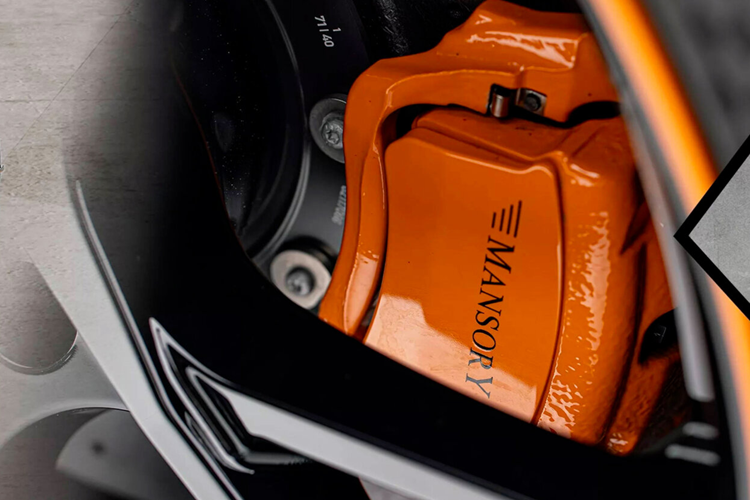 Tuy nhiên như thường lệ, đội ngũ Mansory đã tìm ra cách để khai thác tối đa tiềm năng của khối động cơ trên mẫu xe thể thao RS7 mới nhà Audi.