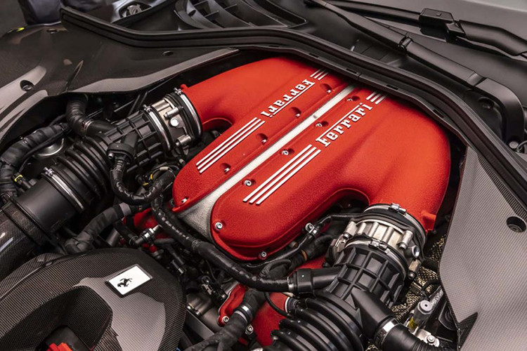 Ferrari 12Cilindri sẽ thay thế chỗ trống của dòng xe Ferrari 812 Superfast để lại, và tất nhiên, nó là mẫu xe thuần xăng, vì thế, dưới nắp capô của xe sẽ sử dụng động cơ V12, dung tích 6.5 lít, hút khí tự nhiên, với công suất lên đến 819 mã lực, thú vị là vòng tua máy cao nhất của xe đến 9.500 vòng/phút.