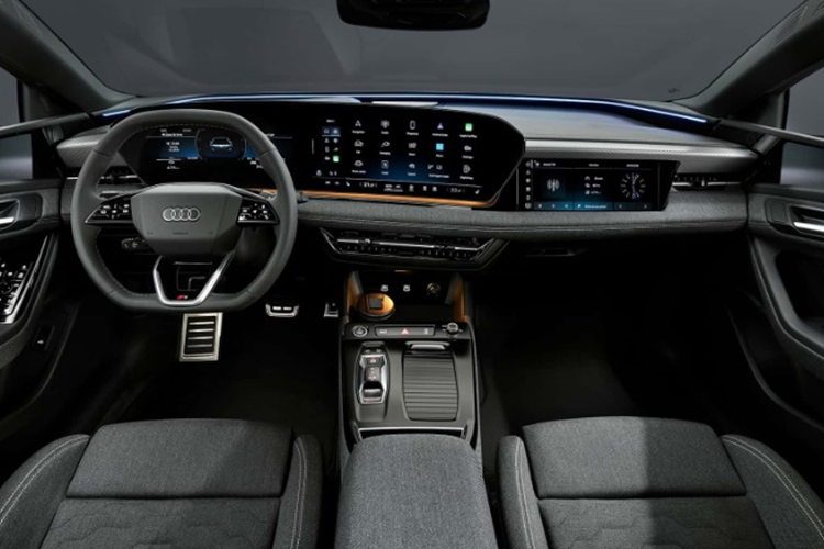 A6 e-tron còn sở hữu công nghệ hỗ trợ lái ADAS với nhiều tính năng hỗ trợ lái tiên tiến. Nằm dưới nắp capo của Audi A6 e-tron là 2 tùy chọn động cơ.