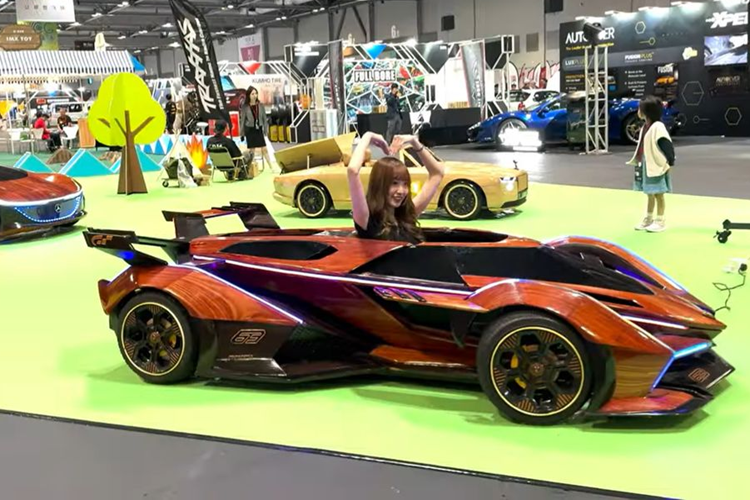 Về dự định tương lai, anh Đạo cho biết bản thân sẽ tiếp tục làm những mẫu xe nổi tiếng, đặc biệt là ở dưới dạng concept. Bên cạnh đó, anh cũng có dự định sẽ làm thêm những chiếc xe tự anh thiết kế.