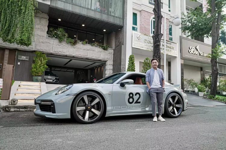 Hành trình này dự kiến Cường Đô la phượt cùng Porsche 911 Sport Classic khoảng 35.000 km, và anh sẽ mang 2 xe Porsche tham dự, trong đó, điểm nhấn là Porsche 911 Sport Classic. Trong năm ngoái, Cường "Đô-la" cũng đã chia sẻ dự định sẽ lái chiếc xe thể thao giới hạn Porsche 911 Sport Classic đạt 100.000 km, nếu tham dự hành trình Sài Gòn đi châu Âu về, chiếc xe này sẽ đạt số đồng hồ công tơ mét gần 50.000 km.