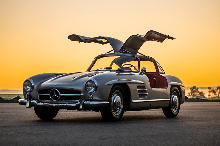 Trong quá khứ, đơn vị này từng đấu giá xe Mercedes-Benz 300 SL thành công với một chiếc xe có cấu hình tương tự vào năm 2020 với con số lên tới 6,85 triệu USD (tương đương khoảng 173 tỷ đồng).