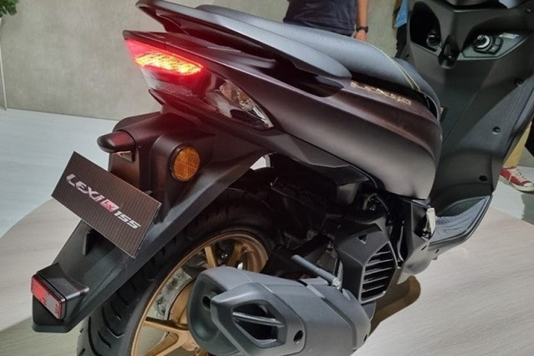 Tất cả các phiên bản đều được trang bị động cơ 155 cc, sản sinh công suất tối đa 15,1 mã lực tại 8.000 vòng/phút và mô-men xoắn cực đại 14,2 Nm tại 6.500 vòng/phút.