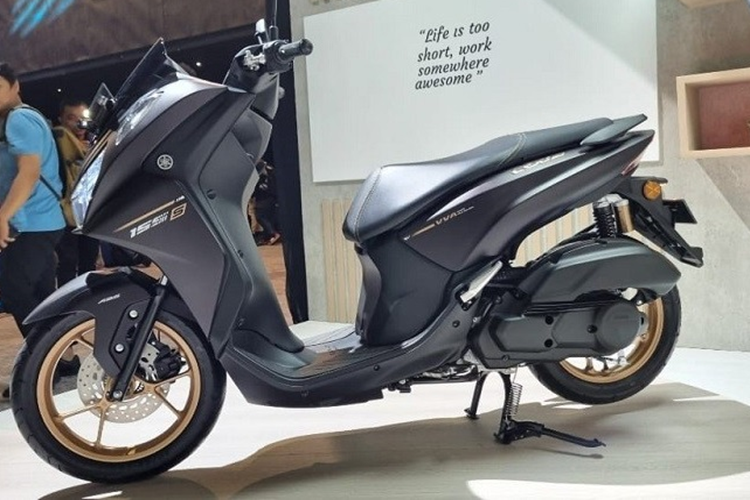 Tại Indonesia, mức giá xe Yamaha Lexi LX 155 2024 được bán ra dao động từ 25,35 - 29,9 triệu rupiah (tương đương khoảng từ 40,2 - 47,5 triệu đồng). Khi về Việt Nam, nhiều khả năng xe sẽ có giá không dưới 40 triệu đồng.