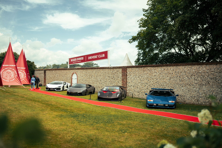 Lamborghini Lounge cùng đã chào đón hơn 500 chủ sở hữu trong sự kiện Lễ hội Tốc độ kéo dài 4 ngày với nhiều chương trình đầy thú vị.