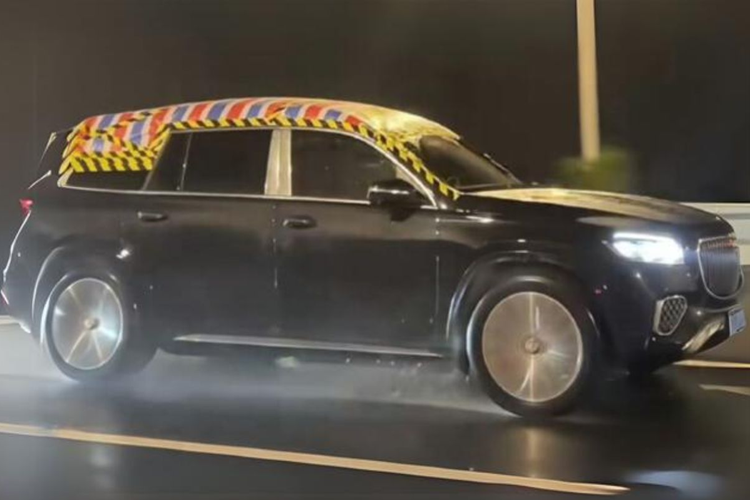 Theo đại lý, chủ xe không đồng ý với kế hoạch sửa chữa và cũng không cho phép kiểm tra thêm. Hiện hãng Mercedes-Benz đã phản hồi sẽ tiến hành một cuộc điều tra và đưa ra phương án giải quyết sớm nhất có thể. 